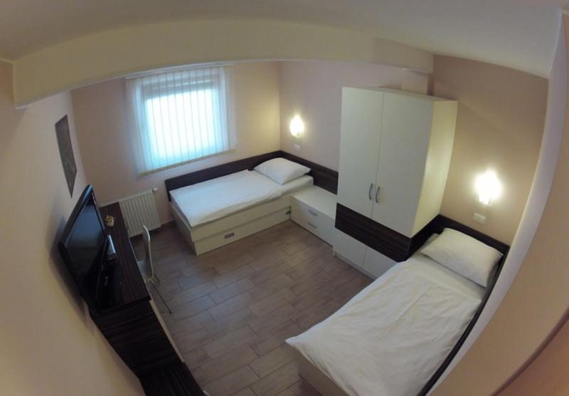 Hostal Badia Altopascio Eksteriør bilde